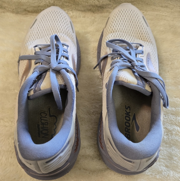 Brooks Adrenaline GTS 22 - Picture 6 of 16